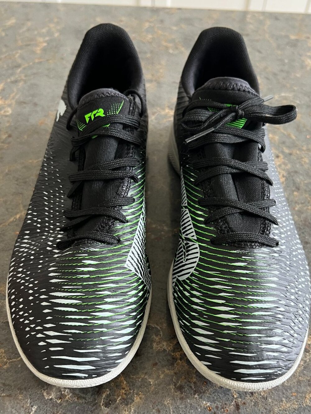 Puma Truco III Indoor Soccer Shoes Size 7 Futsal Court Shoes